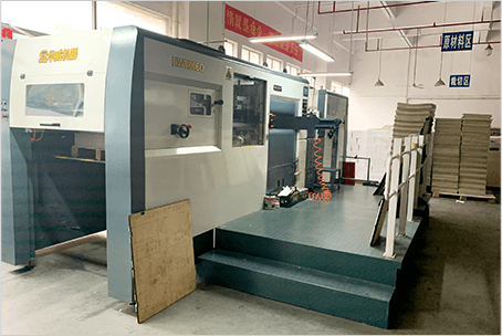 Automatic die cutting machine